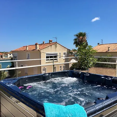 L'amiraute Apartment